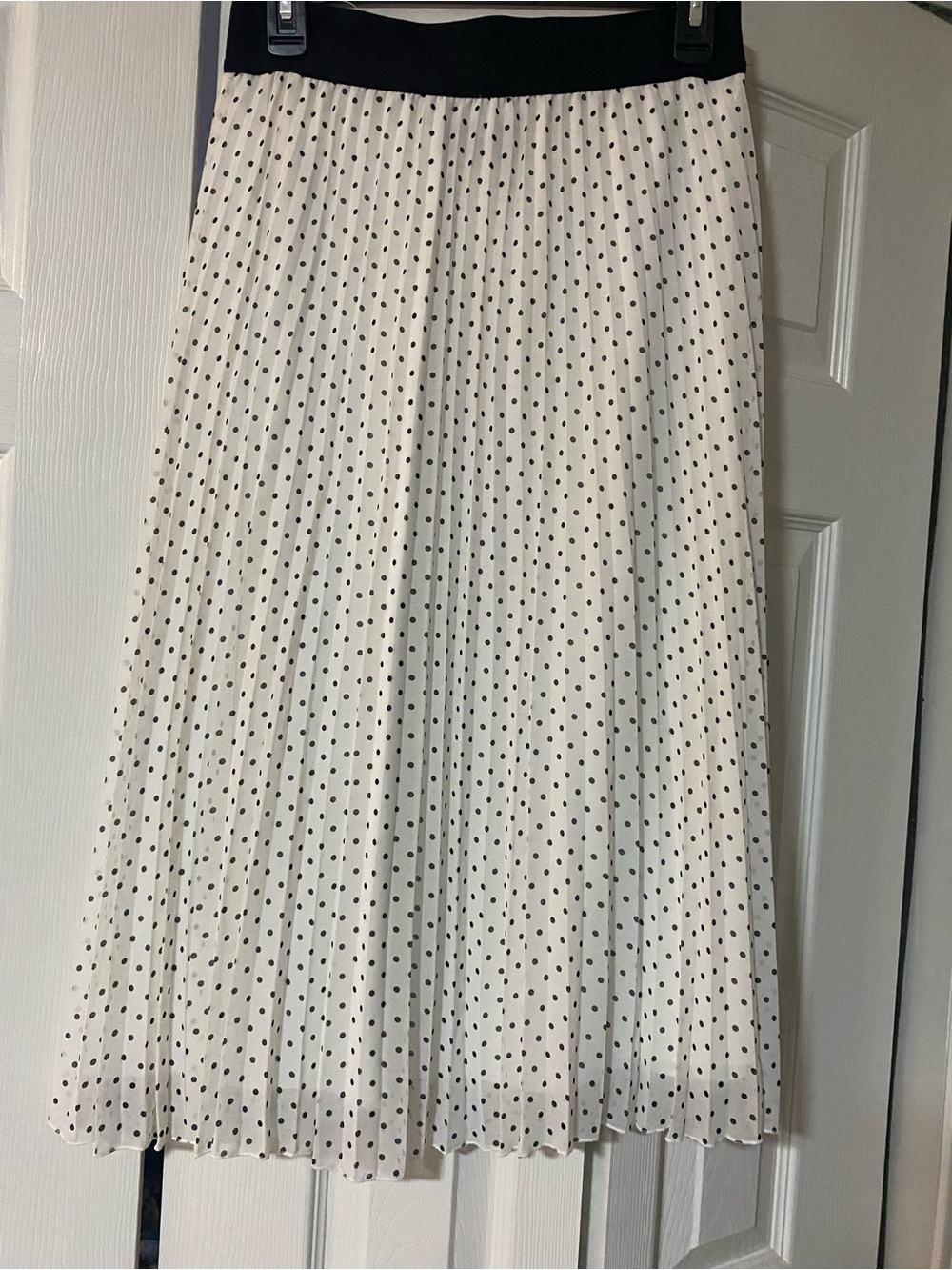 DKNY White Pleated Midi Skirt with Black Polka Dots
